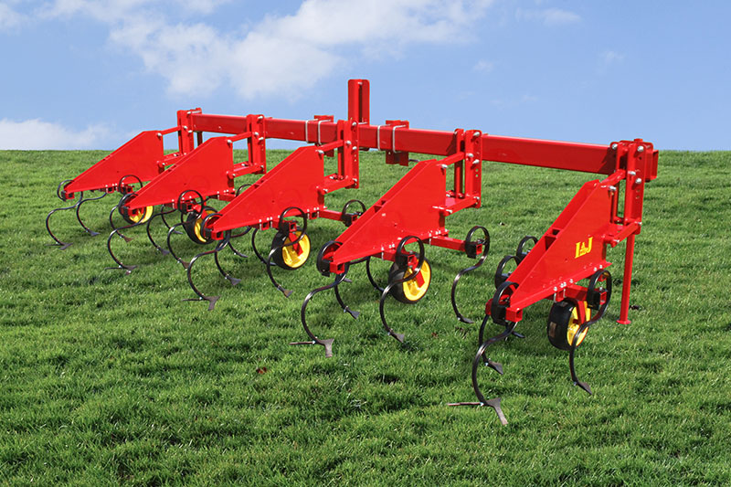 Cultivator row crop 3 point 4 row Heavy duty with raised toolbar